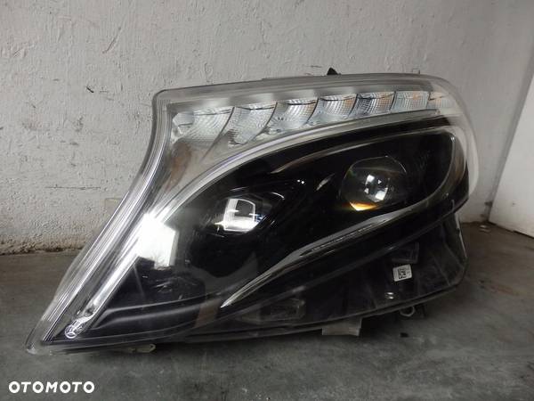 LAMPA LED LEWY PRZÓD MERCEDES V-KLASA LIFT W447 - 2