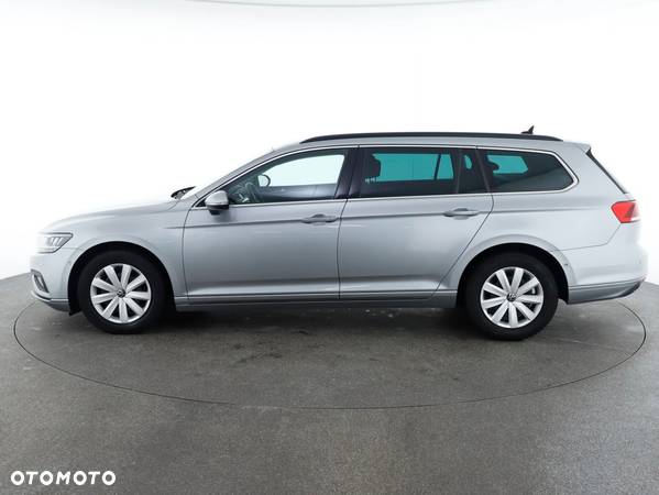 Volkswagen Passat 2.0 TDI EVO Business DSG - 17