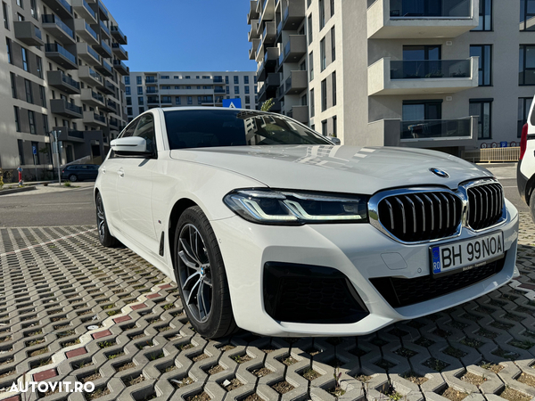 BMW Seria 5 520i Aut. M Sport Edition - 4