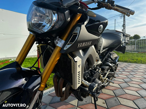 Yamaha MT-09 - 11