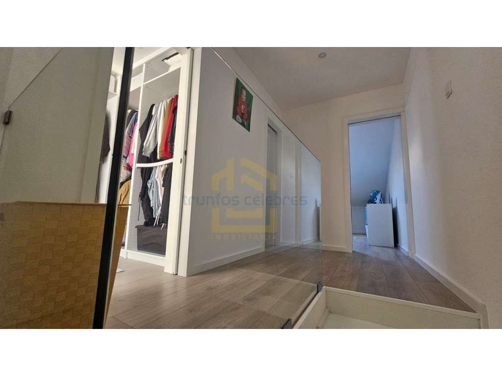 Moradia T2+1 Totalmente Renovada - 100m da Praia | Vila do Conde-7