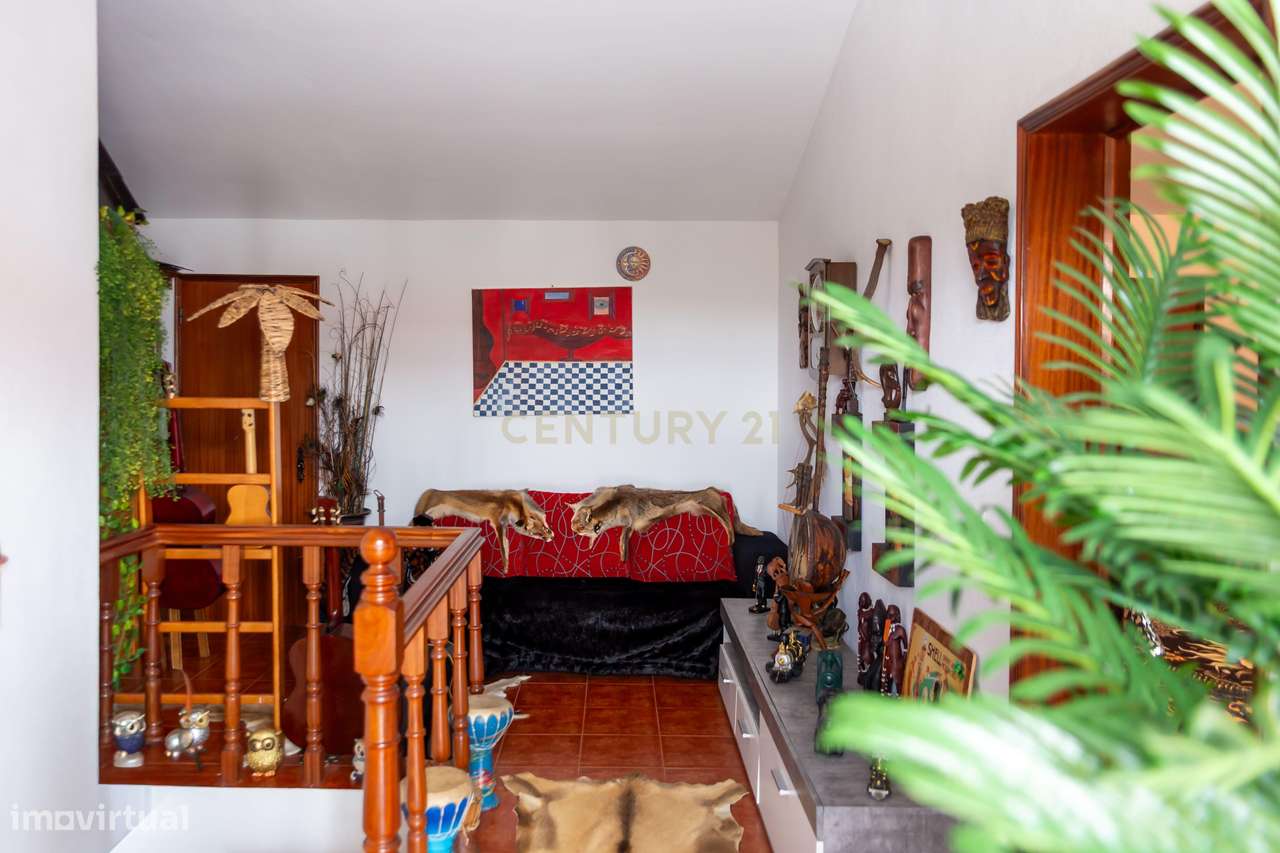 Charmosa Moradia T4 em Estremoz-34