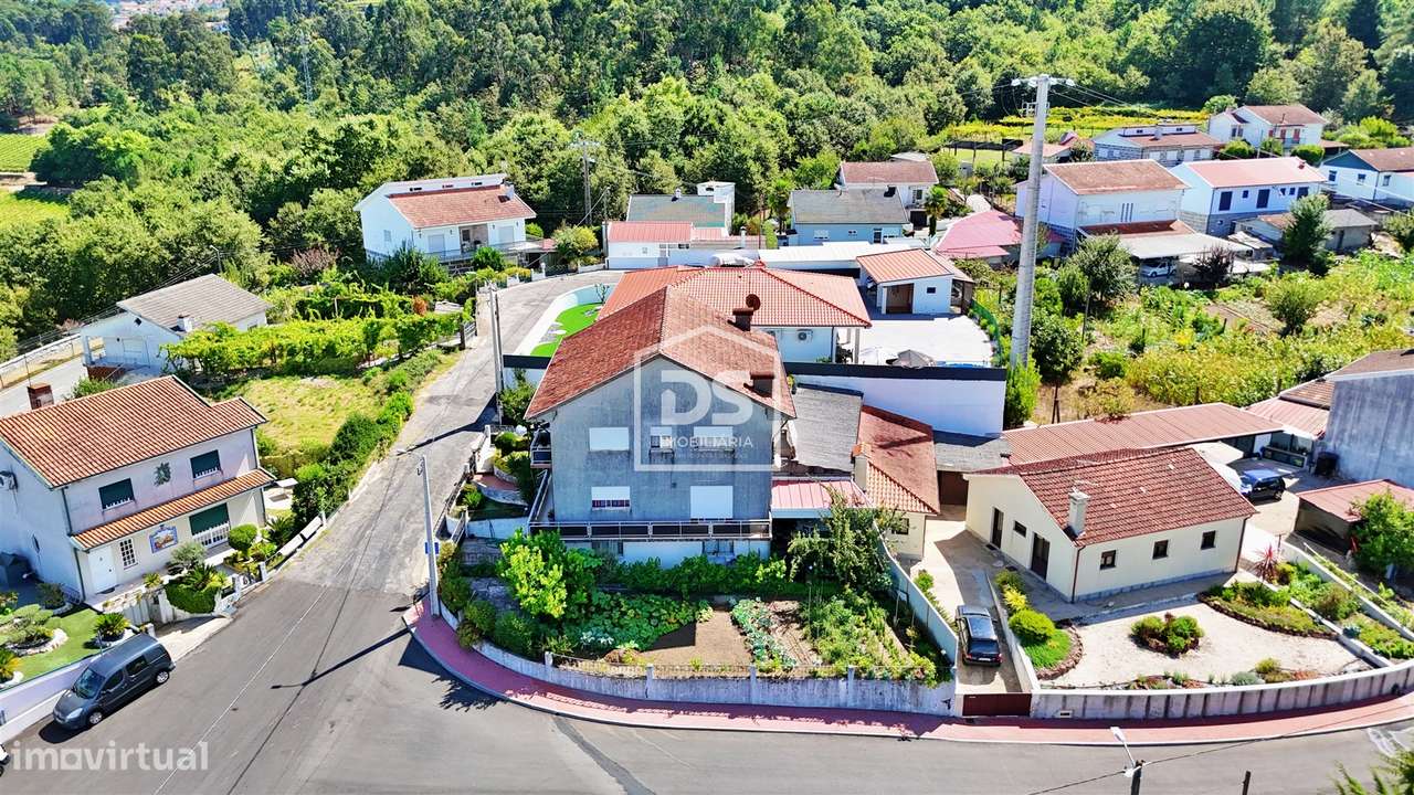 Moradia Isolada T5 Venda em Vilar do Torno e Alentém,Lousada - Grande imagem: 4/23