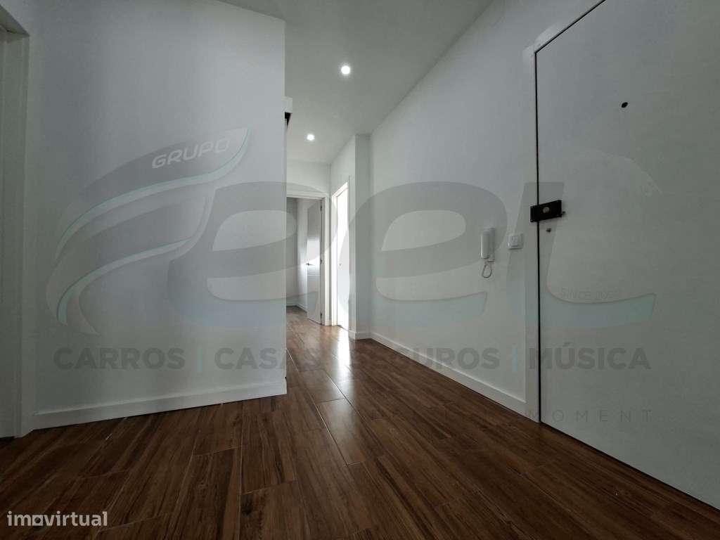 Apartamento T2 c/ terraço-9