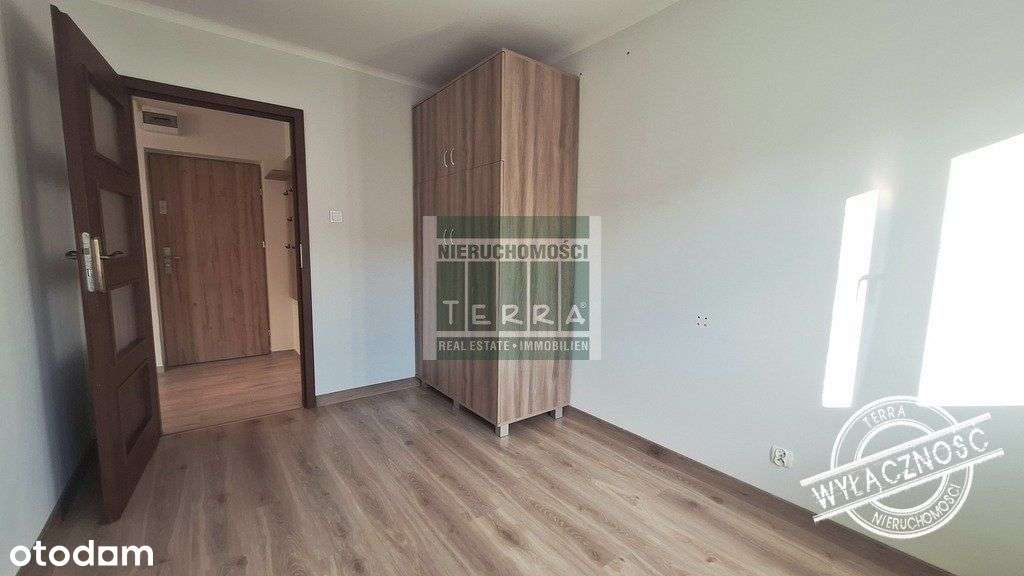 Trzypokojowe z balkonem w centrum miasta-10