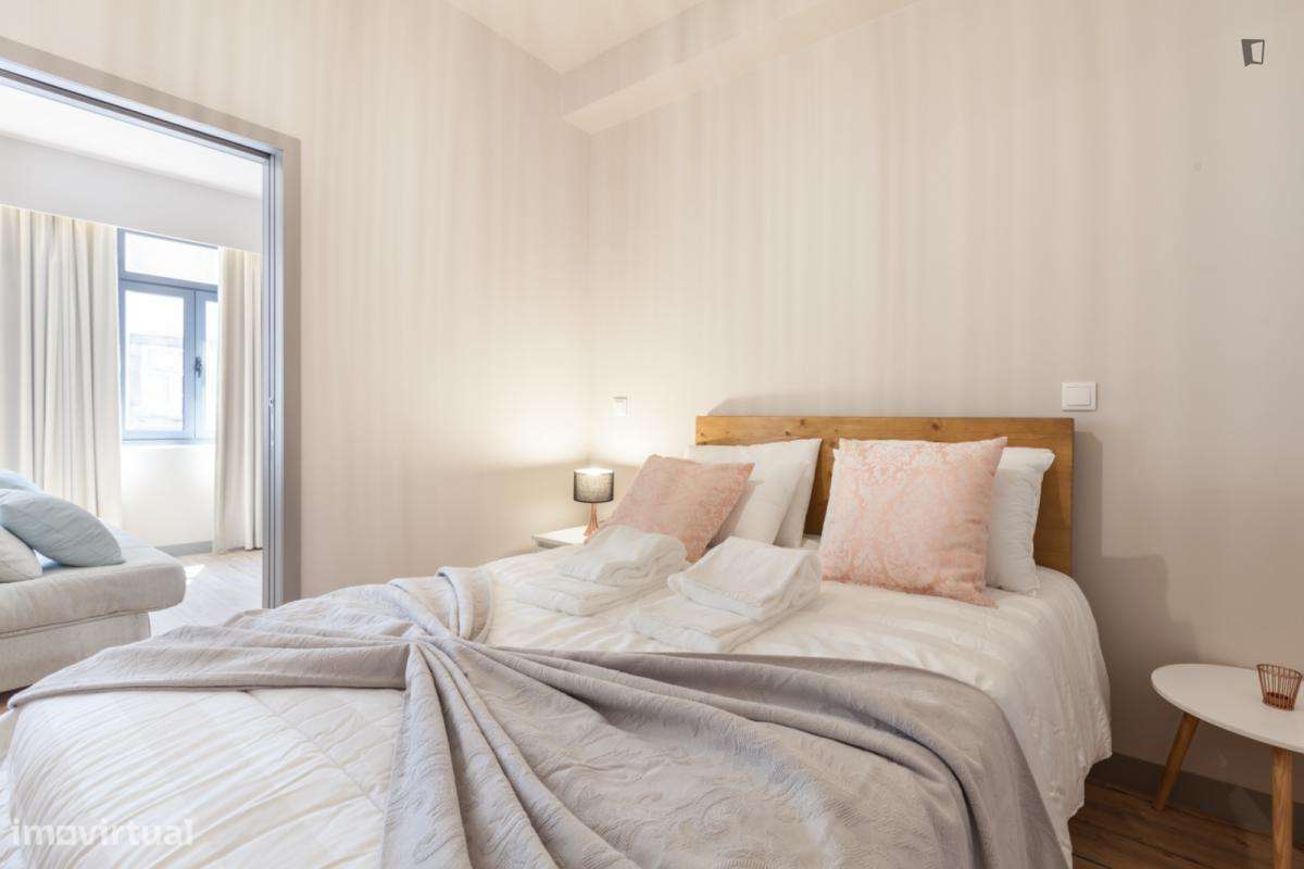 Apartamento com 1 quartos - localizado em Santo Ildefonso Porto - Grande imagem: 2/7