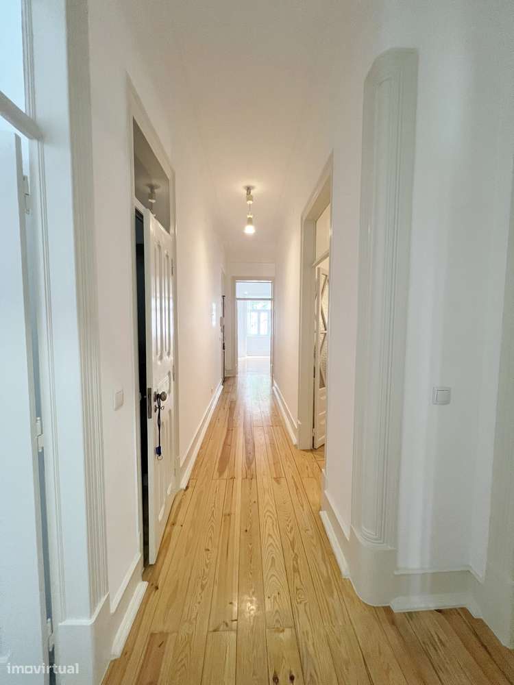 Apartamento T2+1 junto à Gulbenkian-25