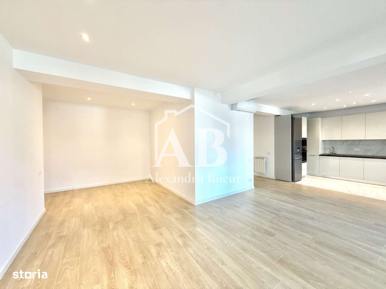 Oportunitate! 3 camere de vânzare | curte 126 mp | 2 parcări | Sisești-6