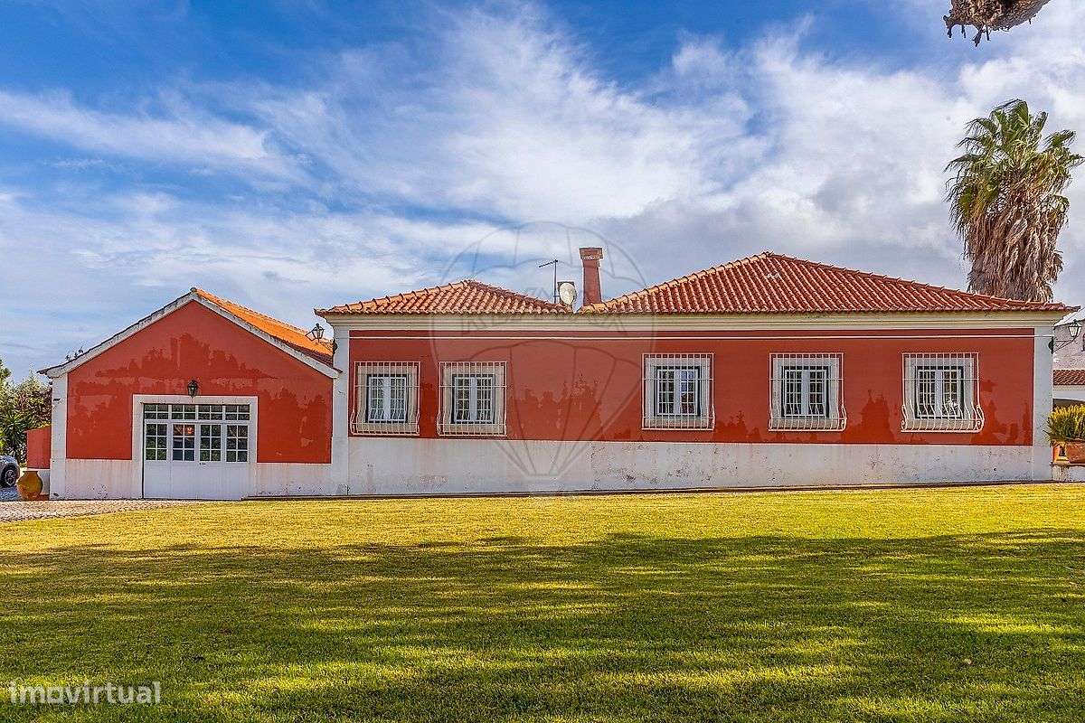 Moradia T4 para venda-6