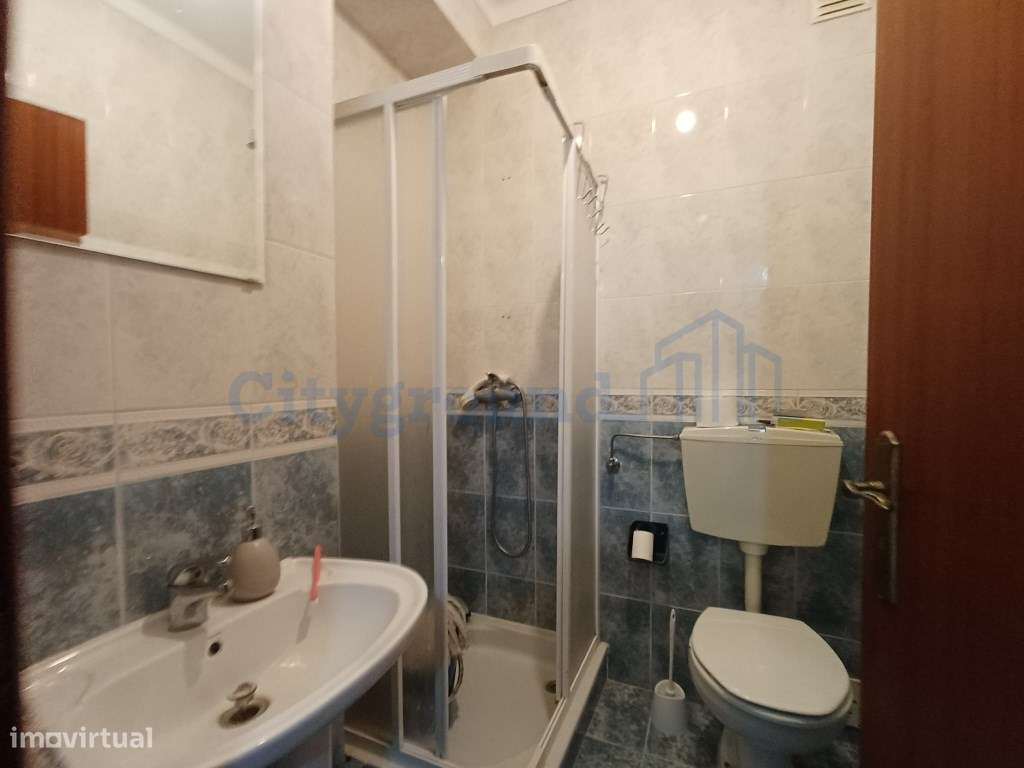 Excelente apartamento T3 com garagem e arrecadação - Marinha Grande-9