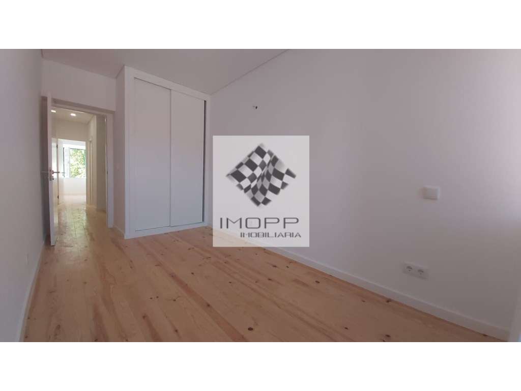 Moradia T2 +2 no centro histórico de Carnide-11