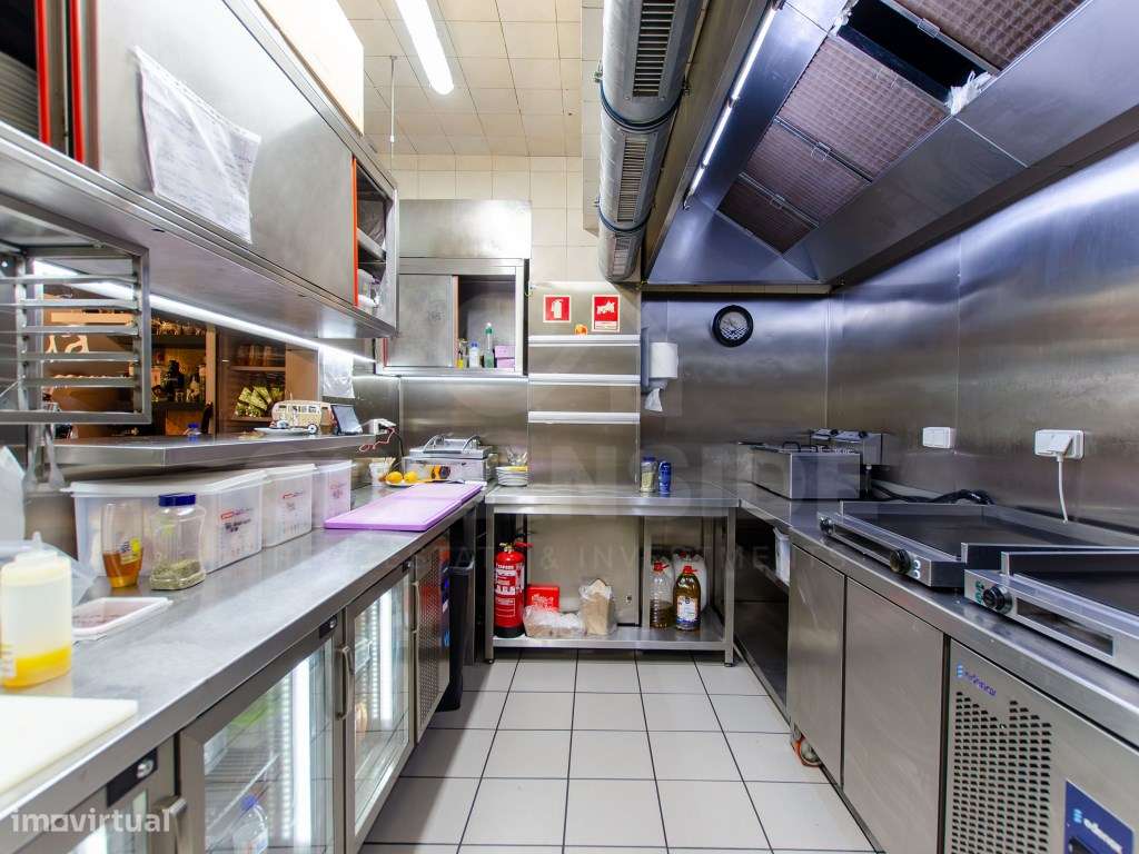 Espaço para Restaurante pronto a funcionar, em Queluz de Baixo-18