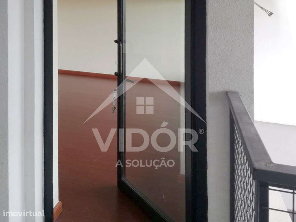 Loja em Matosinhos c/ montra e lugar de garagem - Circunvalação - Grande imagem: 5/10