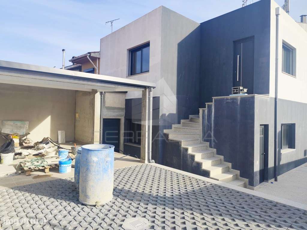 Andar moradia T2-16
