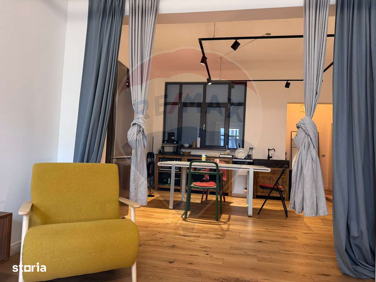 De inchiriat -Studio dublu in cladire interbelica - ultracentral - Imagine principală: 4/18