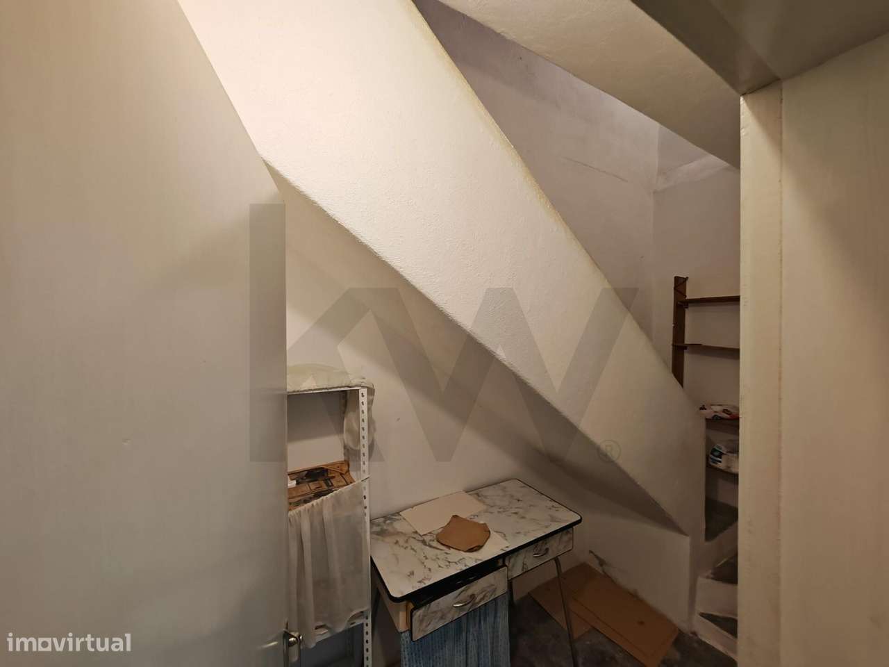 Moradia T3 no Tramagal, numa prestigiada localização da vila-15