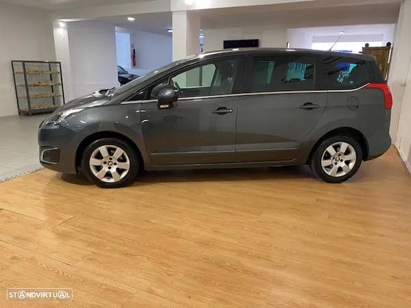 Peugeot 5008 1.6 BlueHDi Allure EAT6 J18 - 40