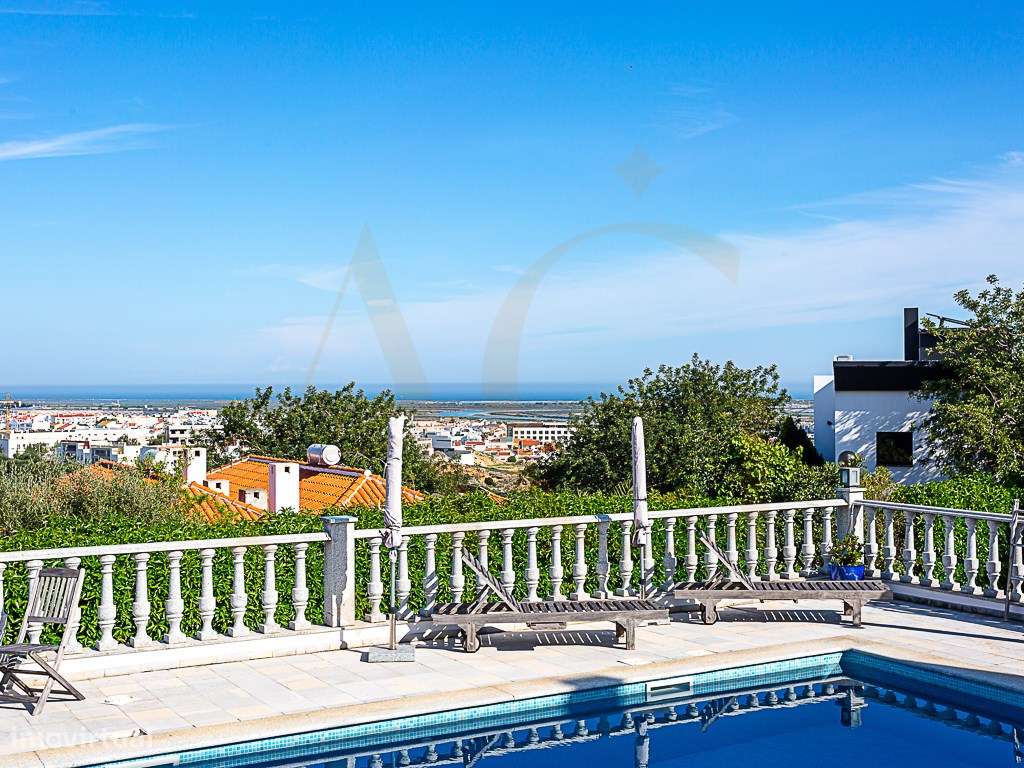 Moradia Exclusiva T4 com Vista Mar e Cidade em Tavira-52