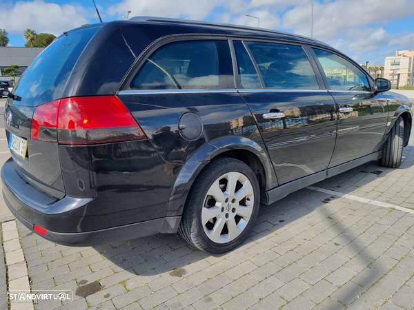 Opel Vectra Caravan 1.9 CDTi Cosmo Aut - 18