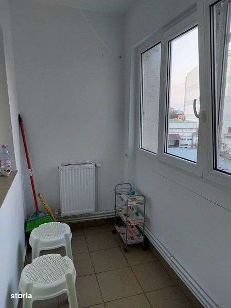 Inchiriez garsoniera zona CENTRALA dotata cu CT proprie - Imagine principală: 4/6