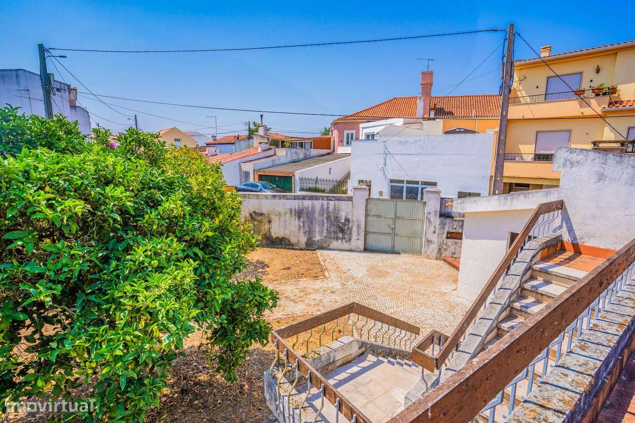 Moradia no Centro das Gaeiras. Uma casa única.-38