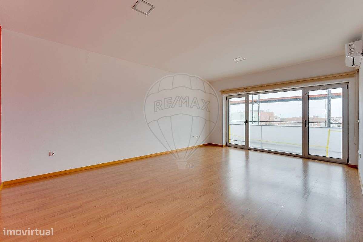 Apartamento T2 para venda-0