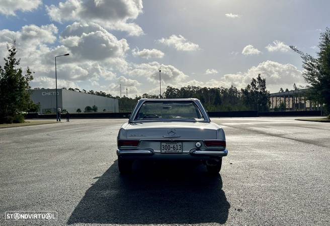 Mercedes-Benz SL 230 - 5