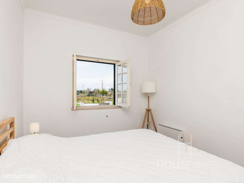 Moradia com piscina junto à Barragem de Castelo de Bode-37