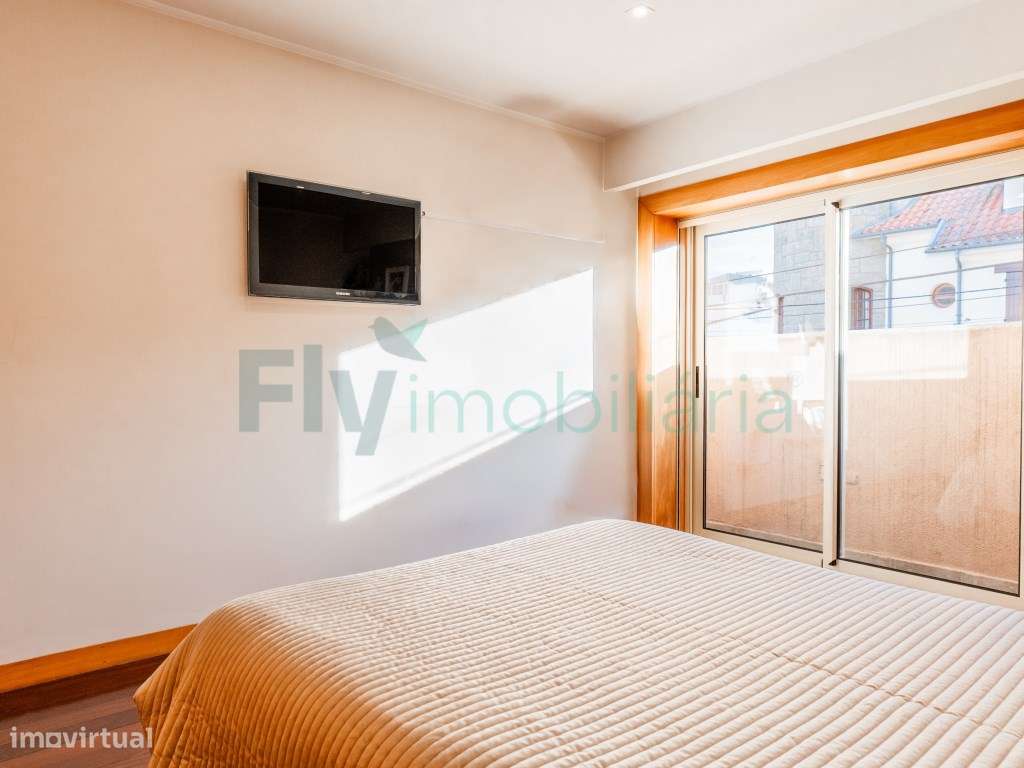 Moradia T3 em Fermentões com Piscina e Zona de Churrasqueira-25