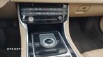 Jaguar XF 2.0 i4D Prestige - 12