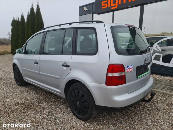 Volkswagen Touran 1.6 Basis - 5