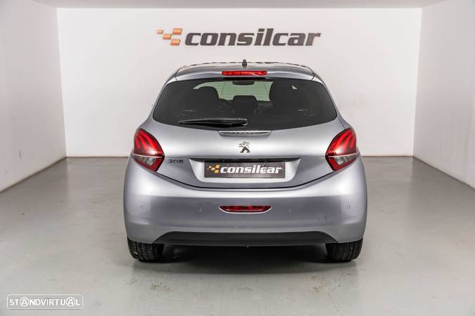 Peugeot 208 1.2 PureTech Allure EAT6 - 4