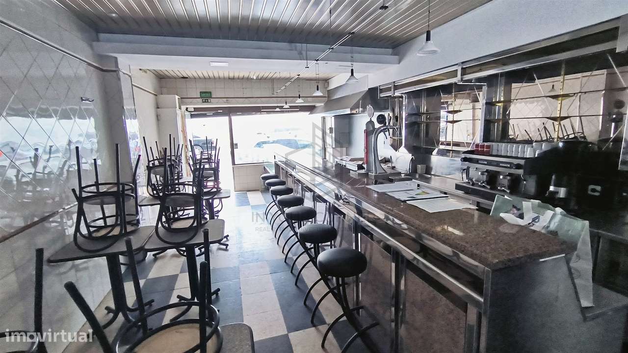 Loja  Venda em São Vicente,Lisboa-19