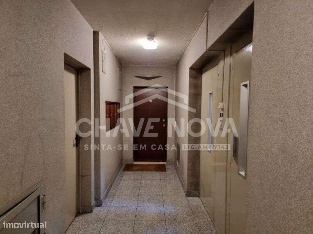 Apartamento T2 em Vilar do Paraíso - Grande imagem: 3/14