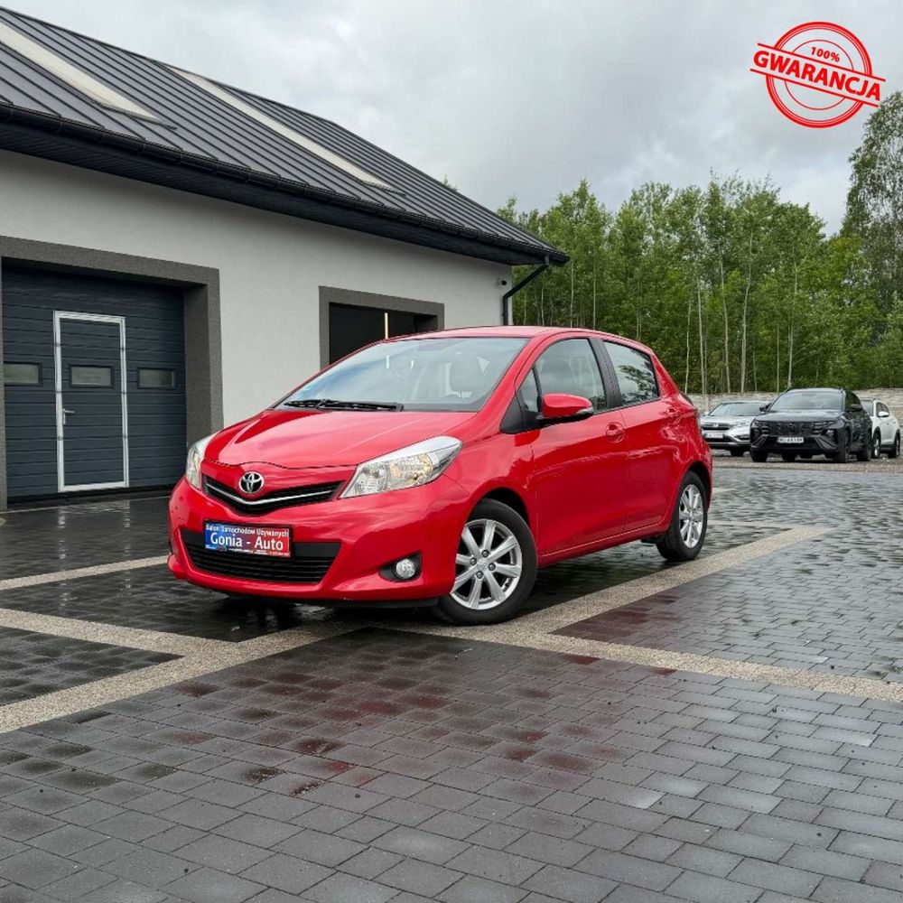 Toyota Yaris III (2011-2019) 1.33 Selection Platinum 2013