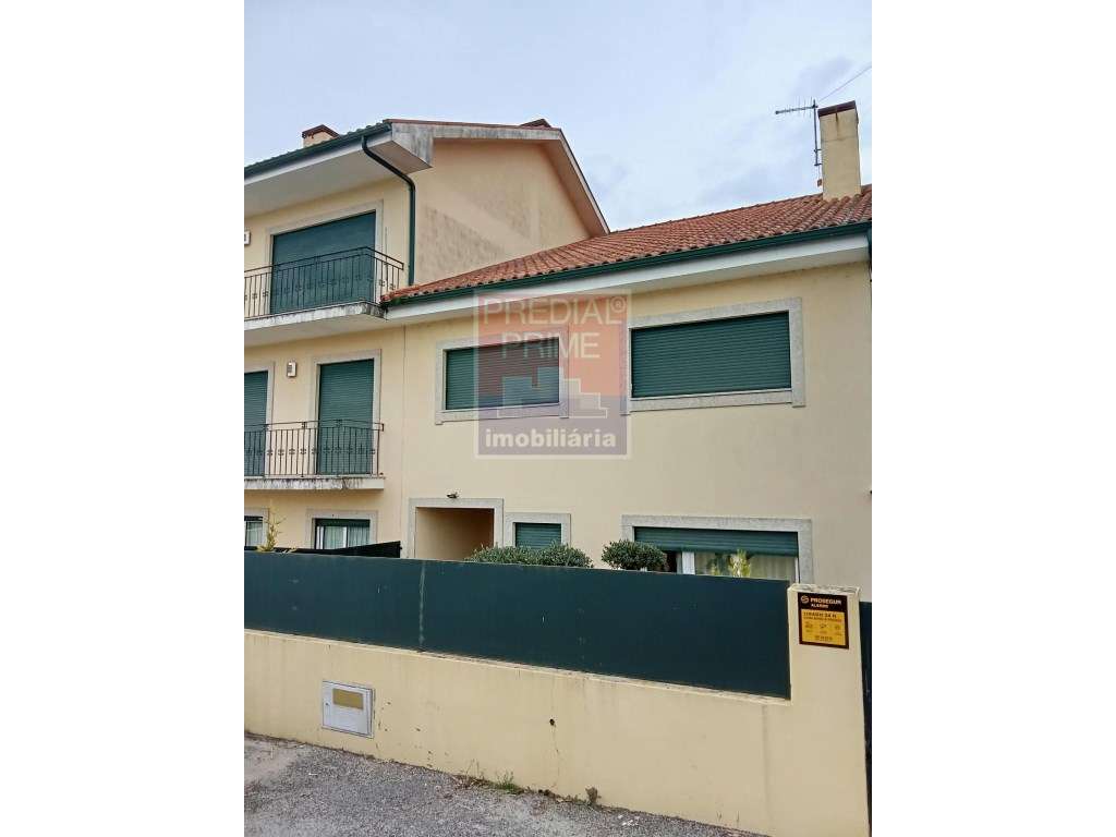 Andar moradia em Peso da Régua-0