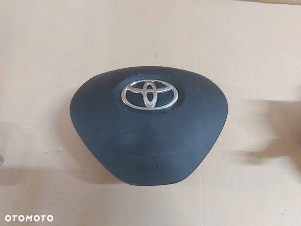 Toyota AYGO II poduszka kierowcy kierownicy przód air bag - 1