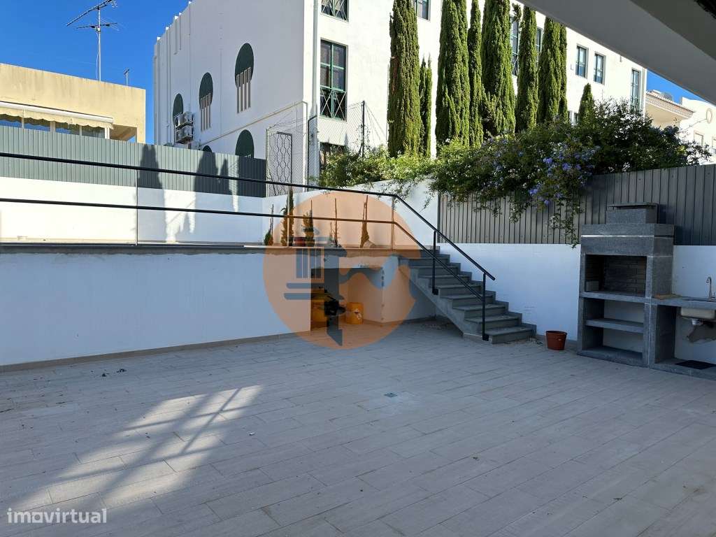 Magnifica moradia moderna T3 com piscina, garagem e elevador panorâ... - Grande imagem: 5/31