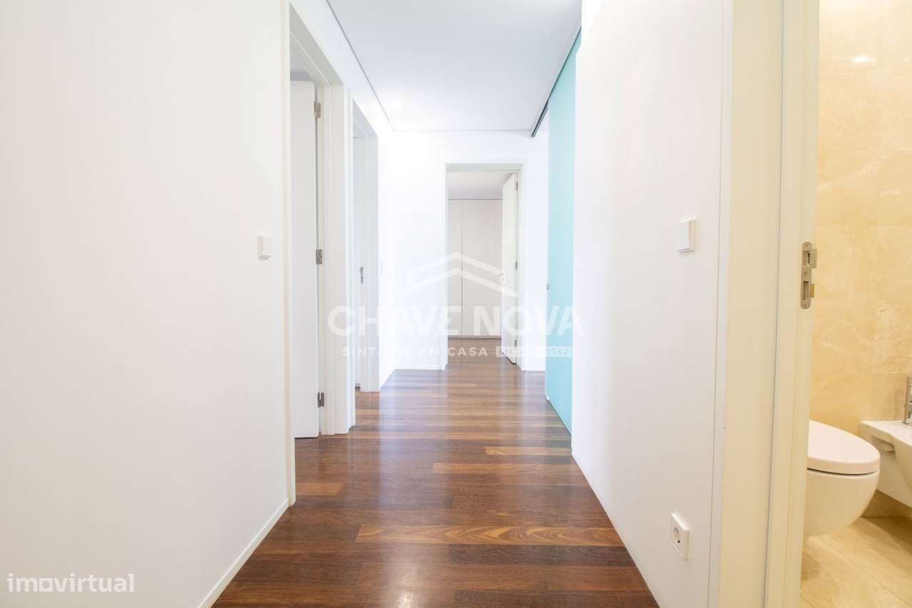 Apartamento T4 de Luxo com Vista Mar – Matosinhos-15