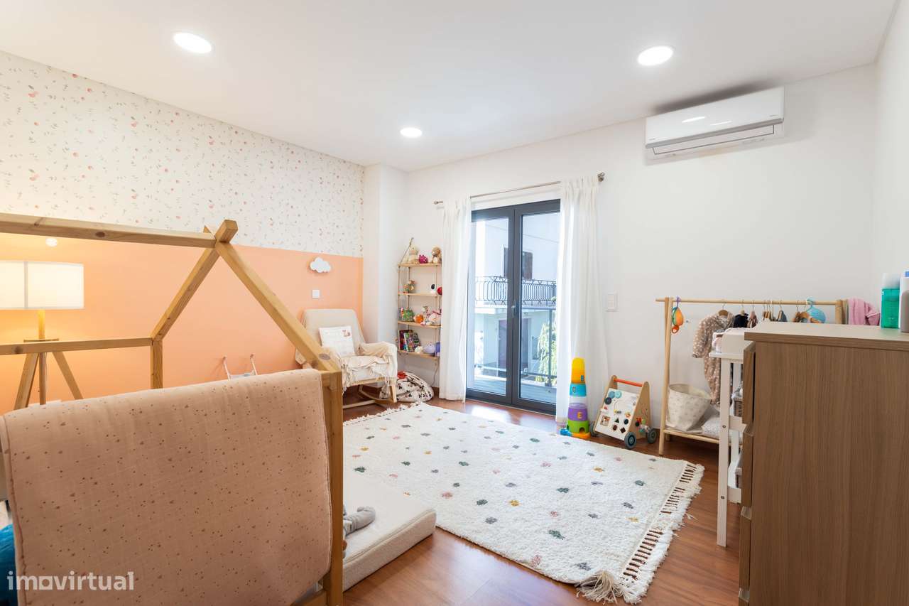 Oportunidade única: Moradia Isolada de Sonho em Famões: Conforto, Mode-27