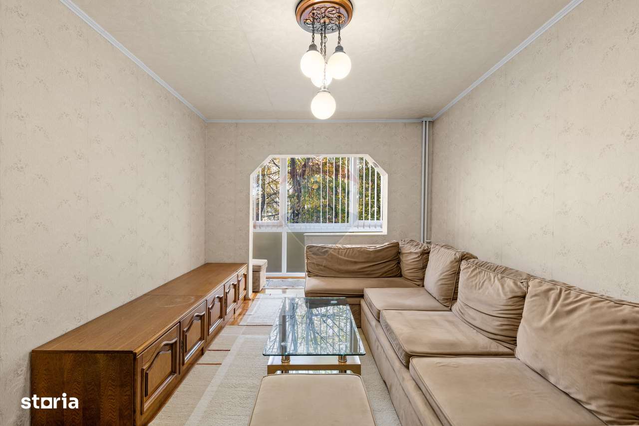 Apartament cu 3 camere de vânzare- COMISION 0%-2