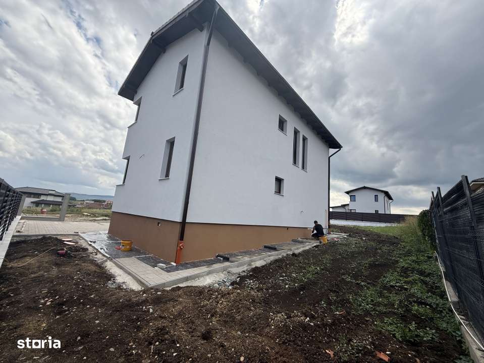 Casa individuala moderna in Dezmir, zona exclusiv de case noi - Imagine principală: 2/13