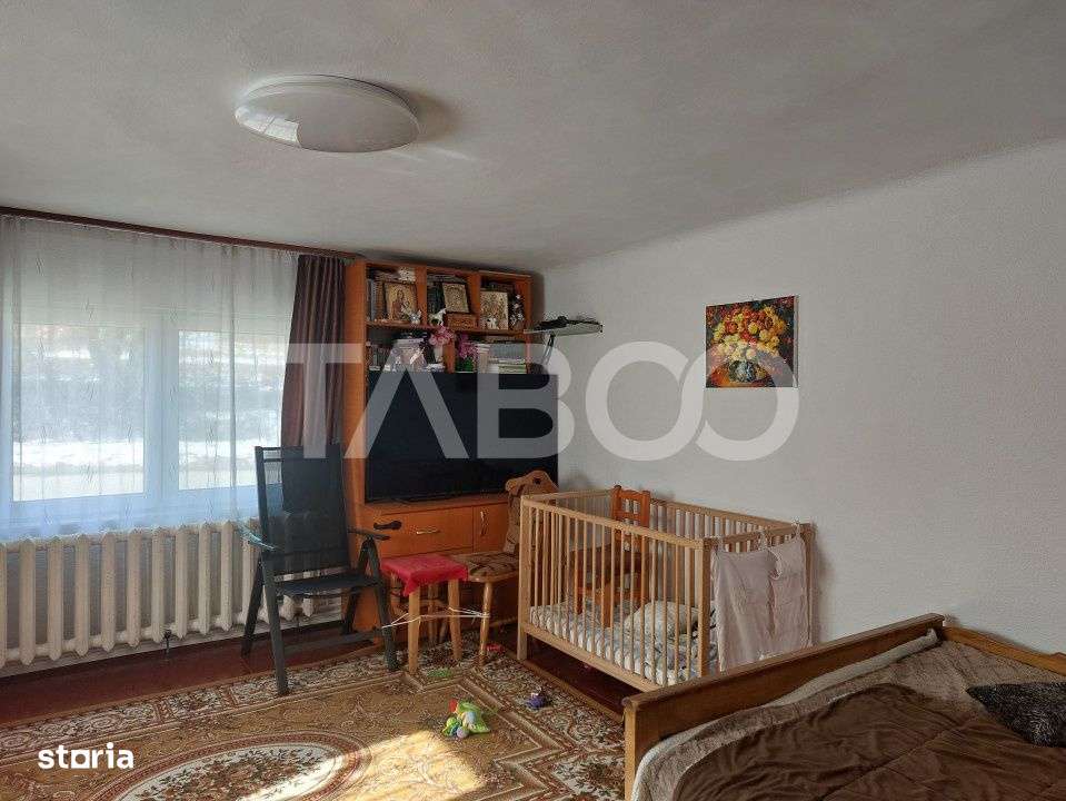 Casa individuala 2 camere 58 mpu curte si gradina 332 mp Cisnadie - Imagine principală: 5/15