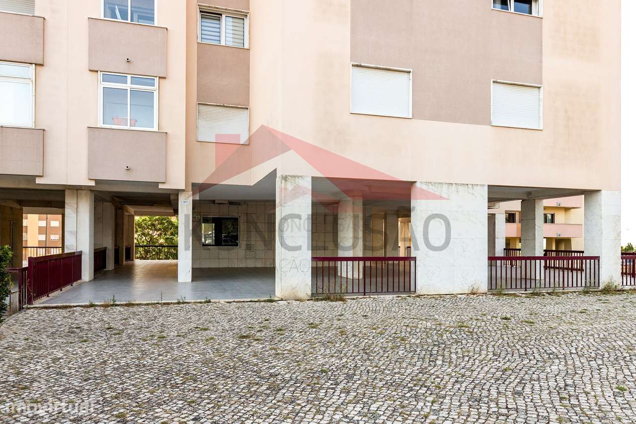 Apartamento T2 na Póvoa de Santa Iria-18