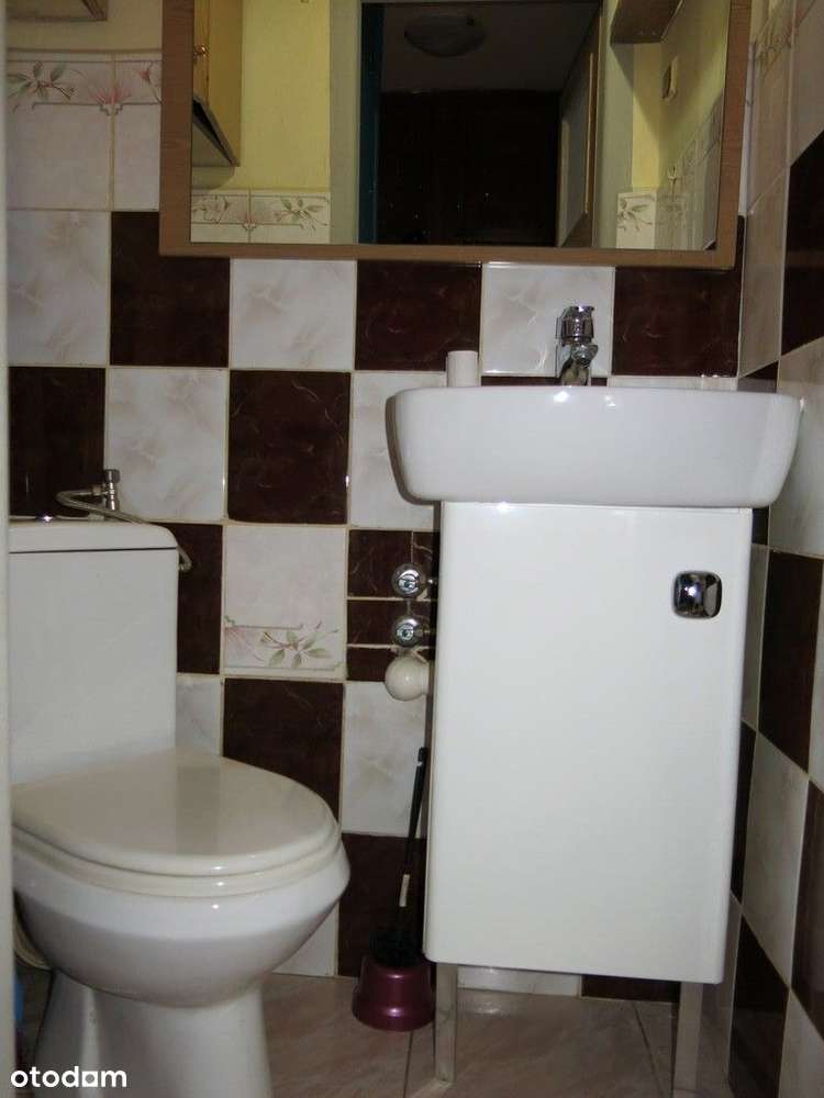 Kawalerka, ul. Grodzka, z widokiem na skwer!-9