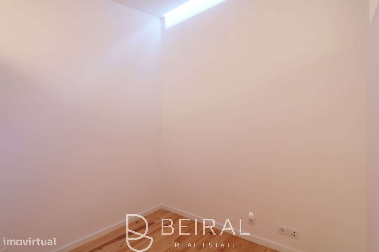 Espaço comercial espaçoso e luminoso no centro de Lisboa-48