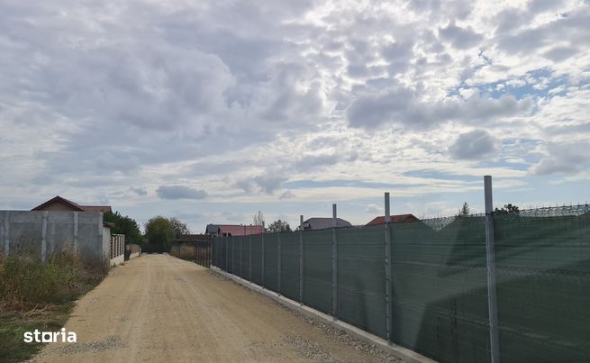 Vand teren in Lazu lot de casa-6