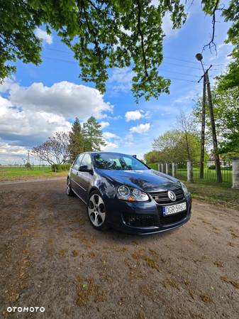 Volkswagen Golf V 1.9 TDI DPF BlueMot Trendline - 31