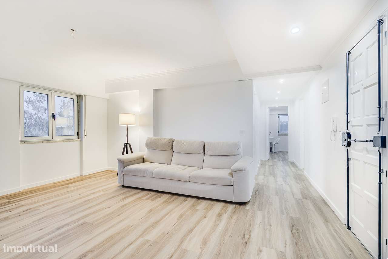 APARTAMENTO T2 | AGUALVA-CACÉM | 83 m² | VARANDA FECHADA - Grande imagem: 5/27