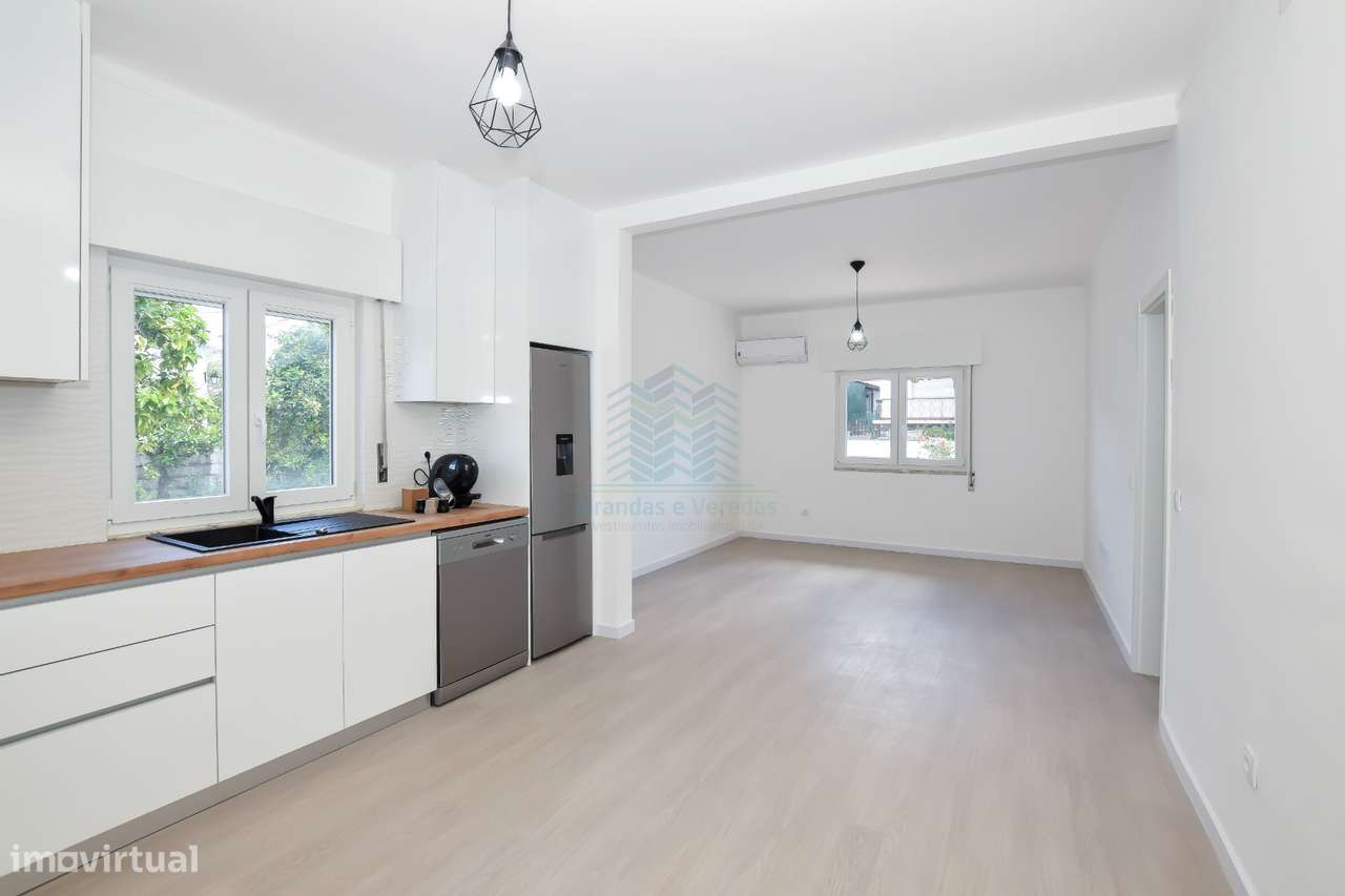 Moradia T3 remodelada com Anexos, Garagem e Poço.-6